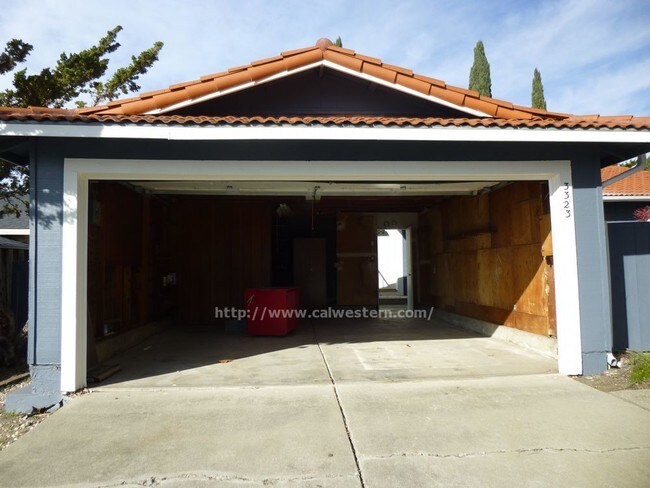 Foto del edificio - 3323 Hostetter Rd