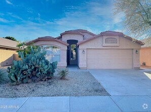 Building Photo - 4505 E Lone Cactus Dr