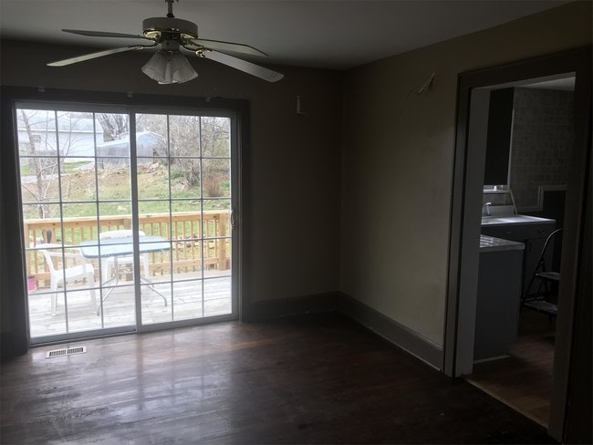 Foto del edificio - 203 E Moler Ave