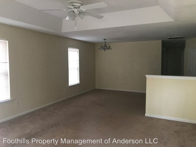 Building Photo - 3 br, 2 bath House - 103 Cedar Ridge