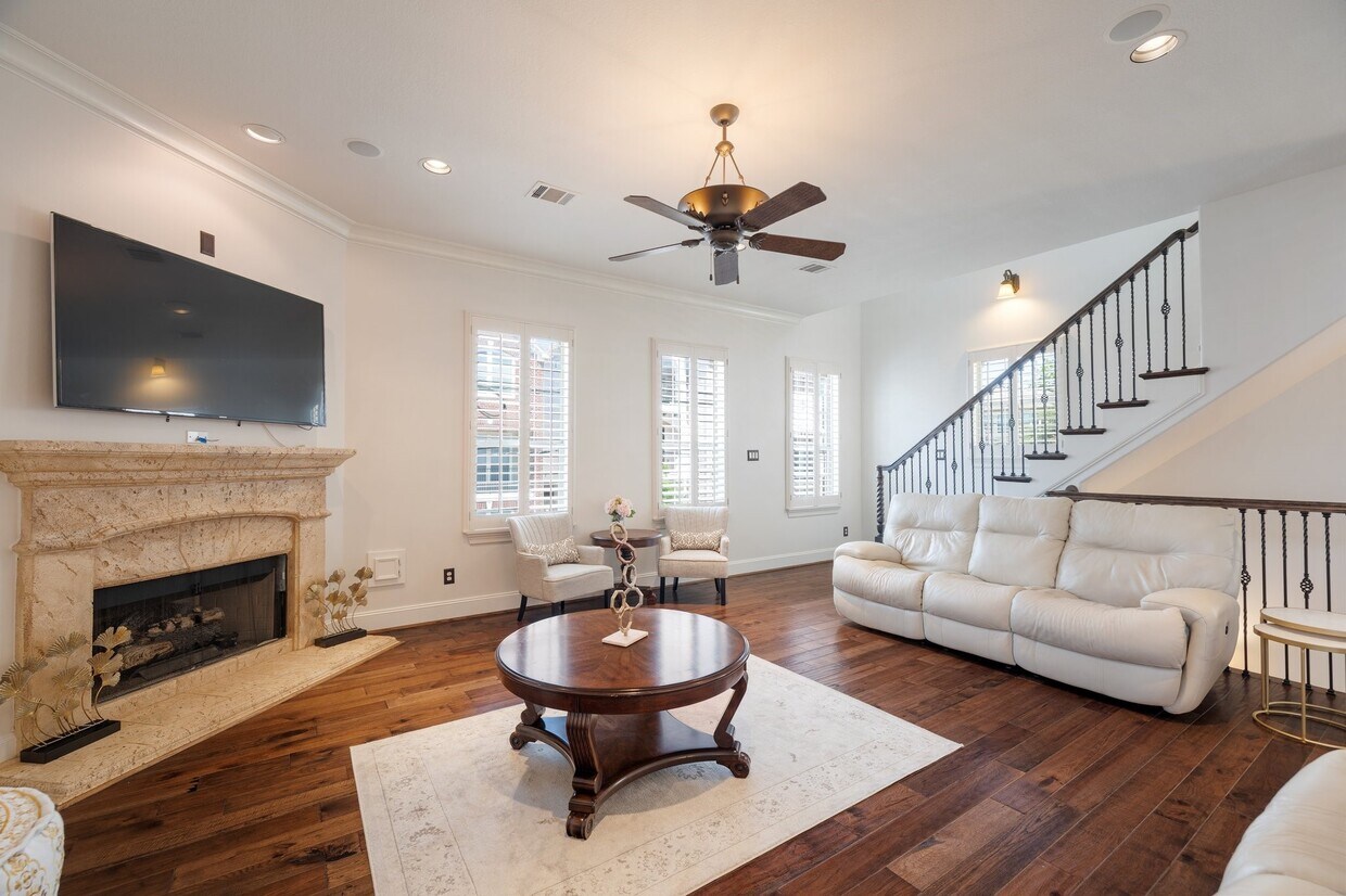 Foto principal - 710 Jackson Hill St