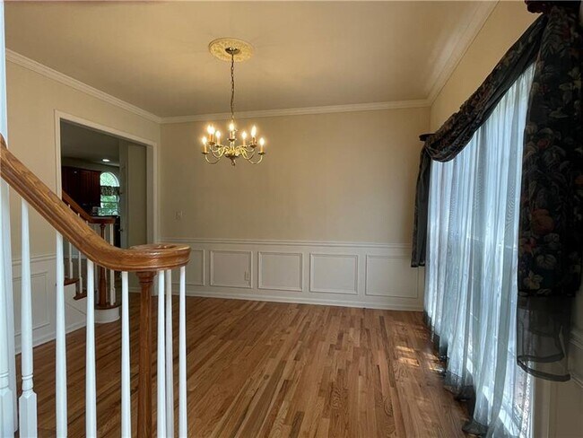 Foto del edificio - 4055 Riverglen Cir