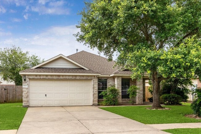 Building Photo - 7901 Fallen Oak Ln