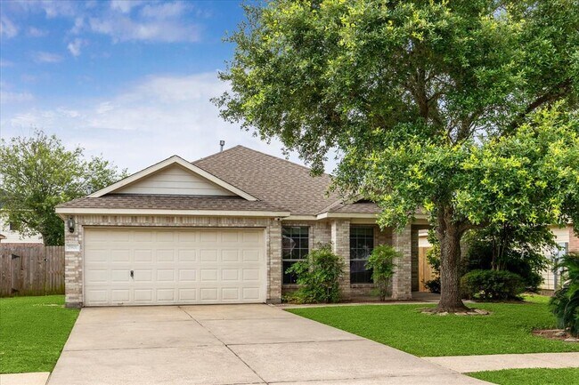 Foto del edificio - 7901 Fallen Oak Ln