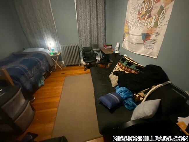 Building Photo - 12 Bucknam St