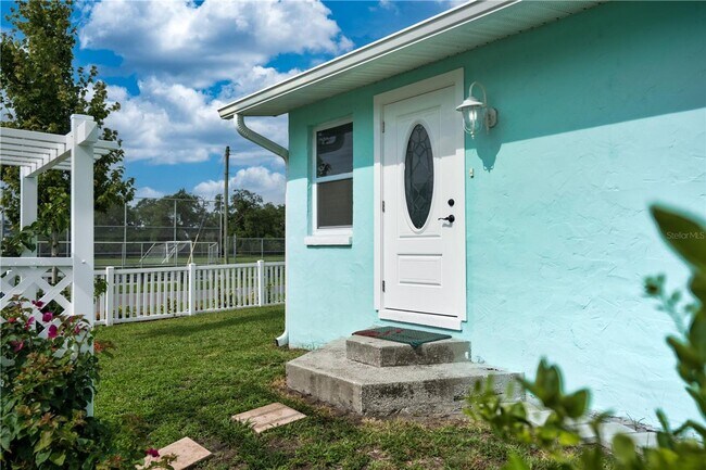 Building Photo - Charming 3BR, 2BA home next to DeSoto Park