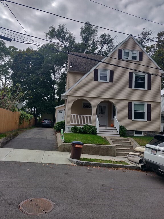 Primary Photo - 35 Sagamore Ave