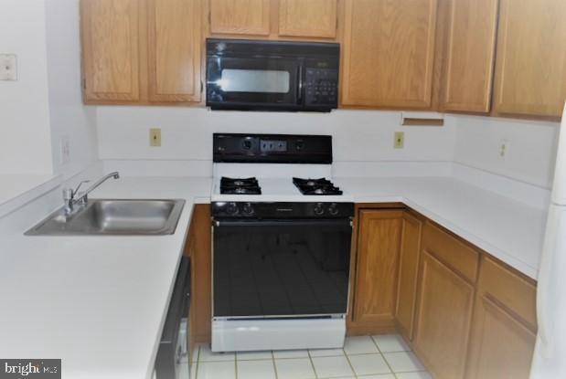 Primary Photo - 1300 Sheridan Pl