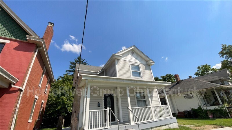 Primary Photo - 740 Wells St