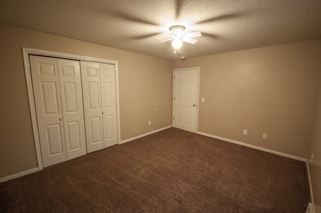 Foto del edificio - 101-103 South Plum