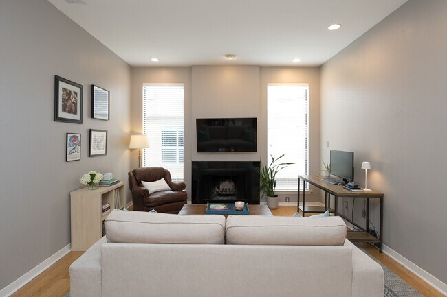Foto del edificio - 4031 Holland Ave