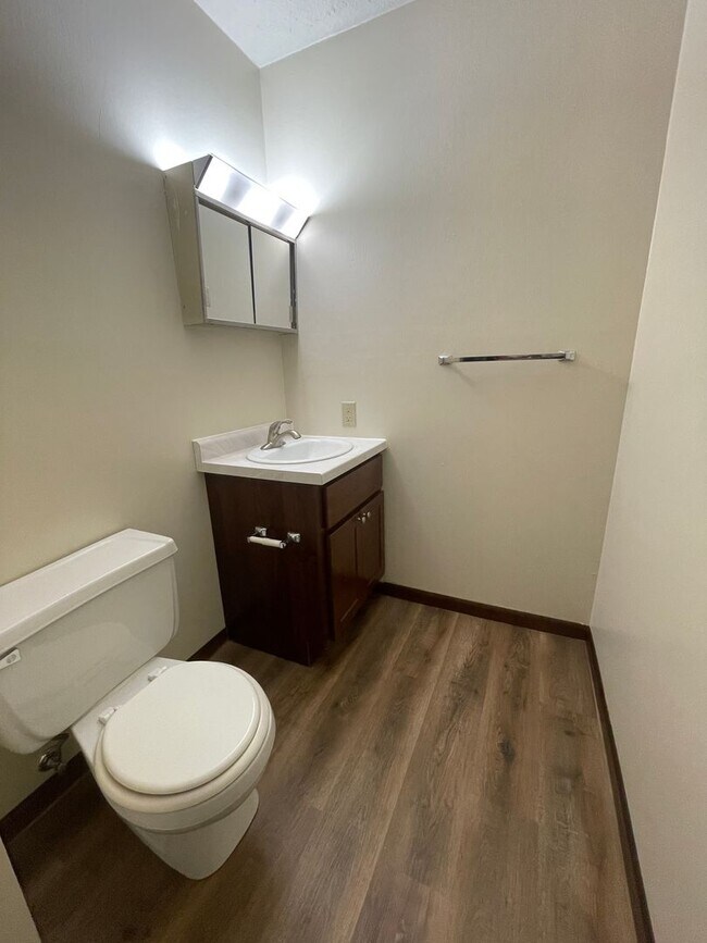 Foto del edificio - 521 S Silverwood Ln