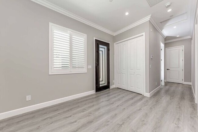 Foto del edificio - Brand New ADU, 3 bed 2.5 bath available no...