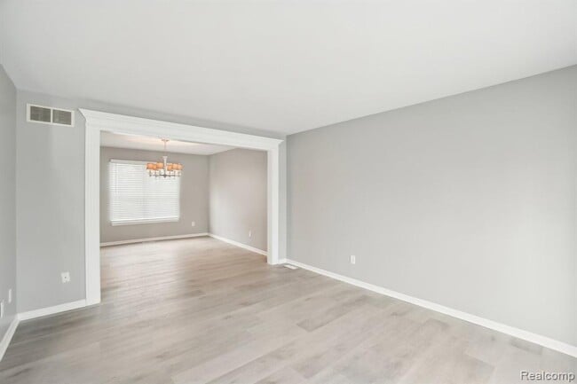 Foto del edificio - 2609 Huntington Dr