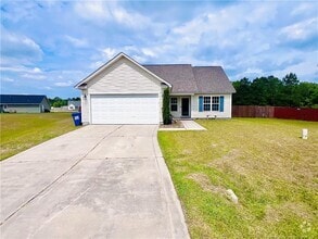 Building Photo - 285 Pebble Ln