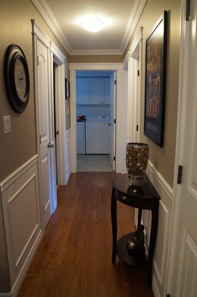 Photo du bâtiment - 52 Brown Blvd.