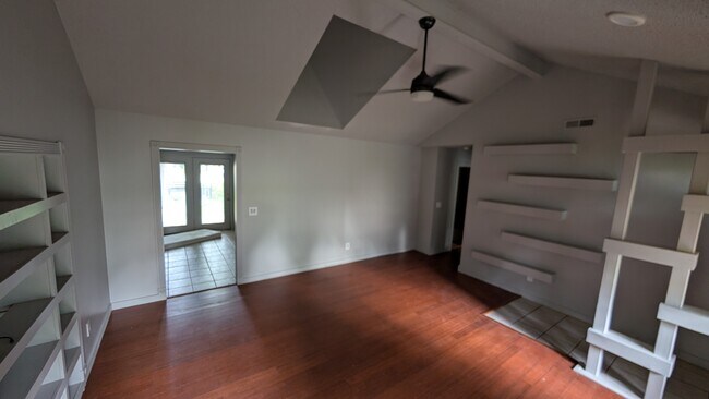 Building Photo - 3065 N Quail Creek Dr