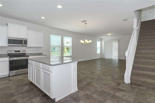 Building Photo - 16242 Outlook Shore Aly