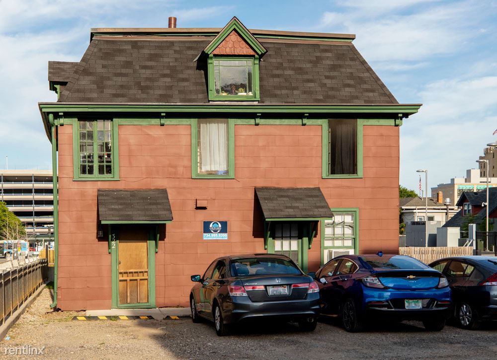 Building Photo - 1 br, 1 bath House - 322 S Division St #1