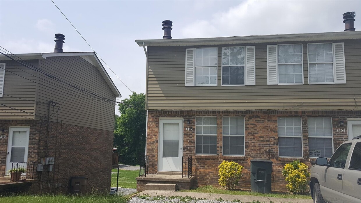 Primary Photo - 1406 Stratford Ave