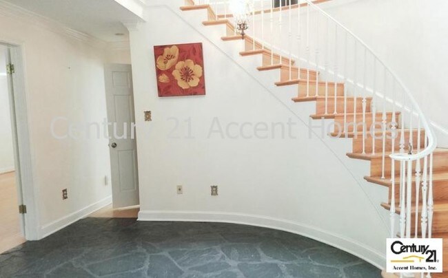 Building Photo - 7032 Arbor Ln