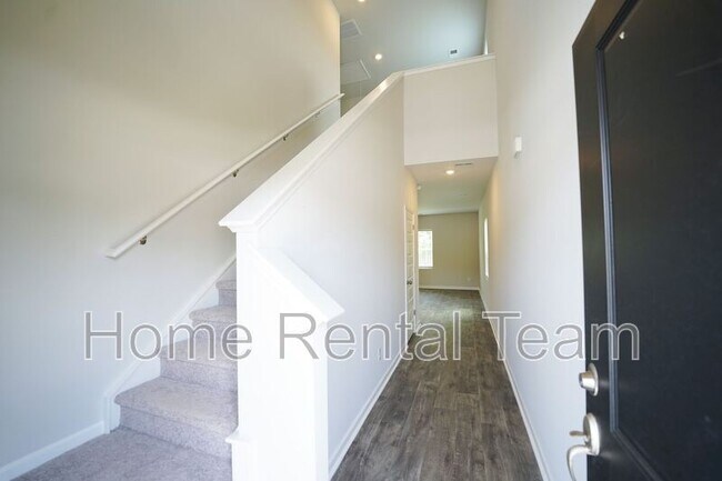 Foto del edificio - 154 Bottlebrush Dr