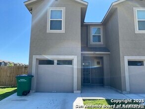 Building Photo - 14003 Fratelli Rd
