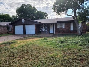 Building Photo - 401 N San Jose Dr