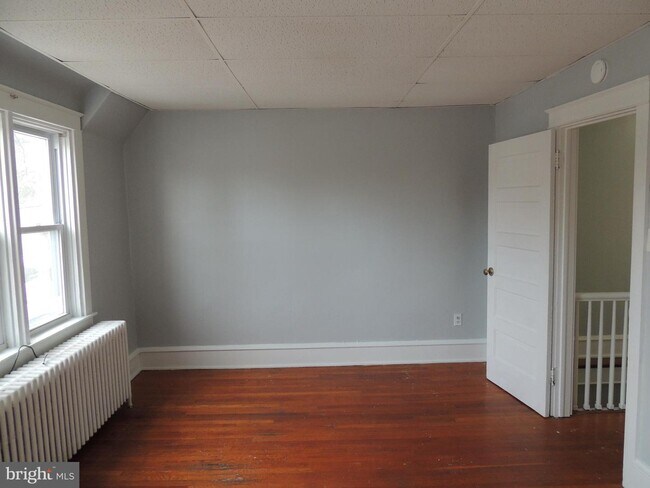 Building Photo - 213 W Baltimore Ave