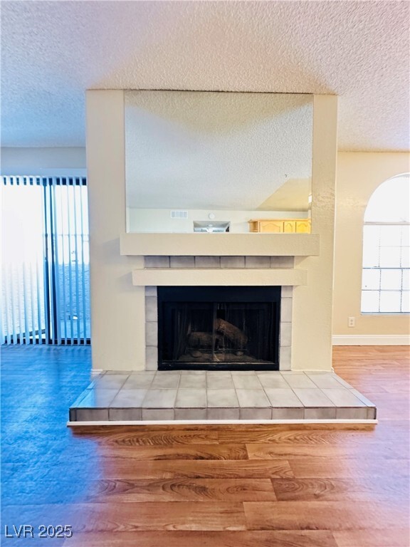 Foto del edificio - 2977 Juniper Hills Blvd