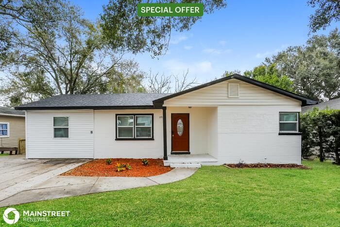 Foto principal - 1171 LAKEVIEW DR, CLERMONT, FL 34711