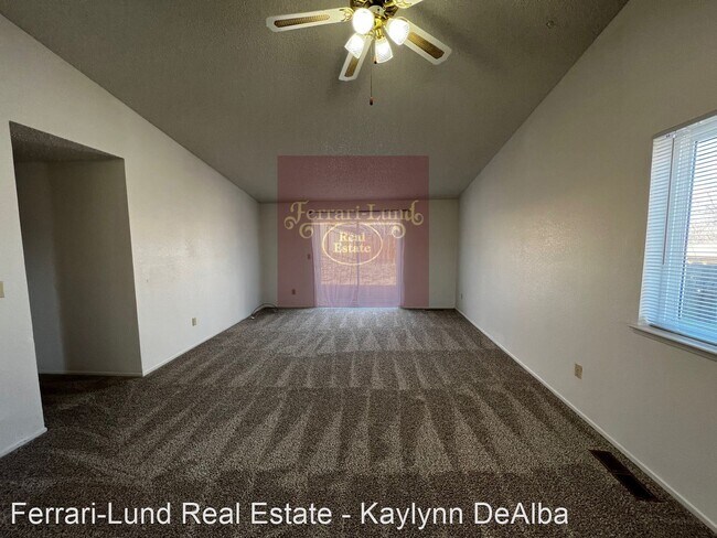 Building Photo - 3 br, 2 bath House - 8523 Moth Cir