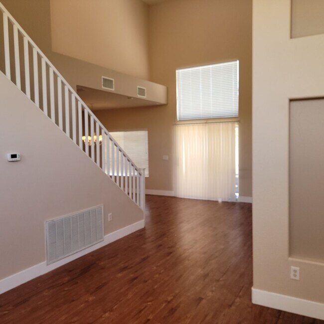 Spacious Home in Summerlin Community Poo... House Rental in Las