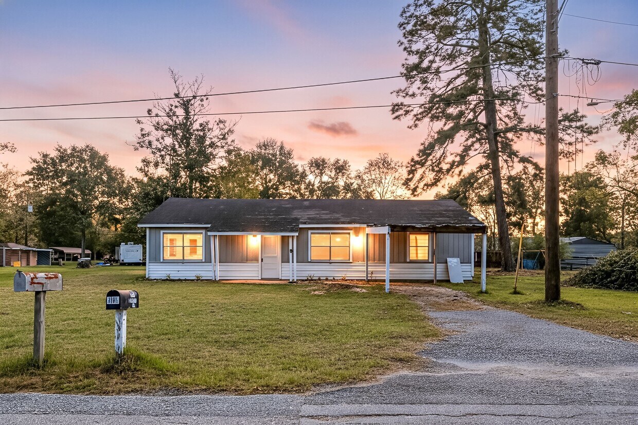 Foto principal - 340 Magnolia Dr