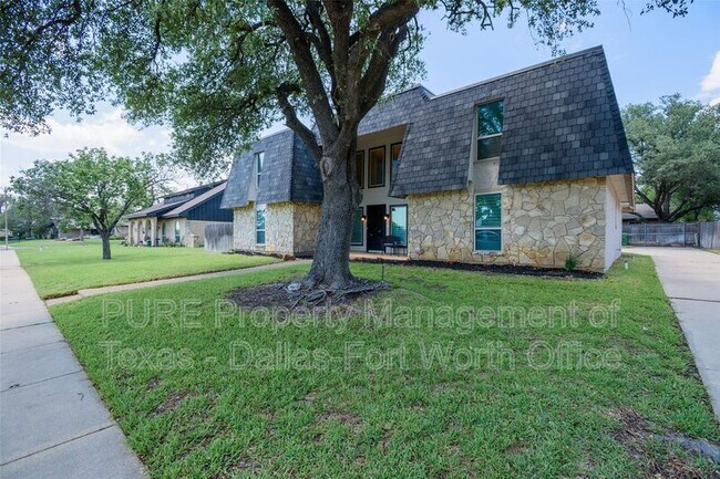 Building Photo - FS-3313 Country Club Rd