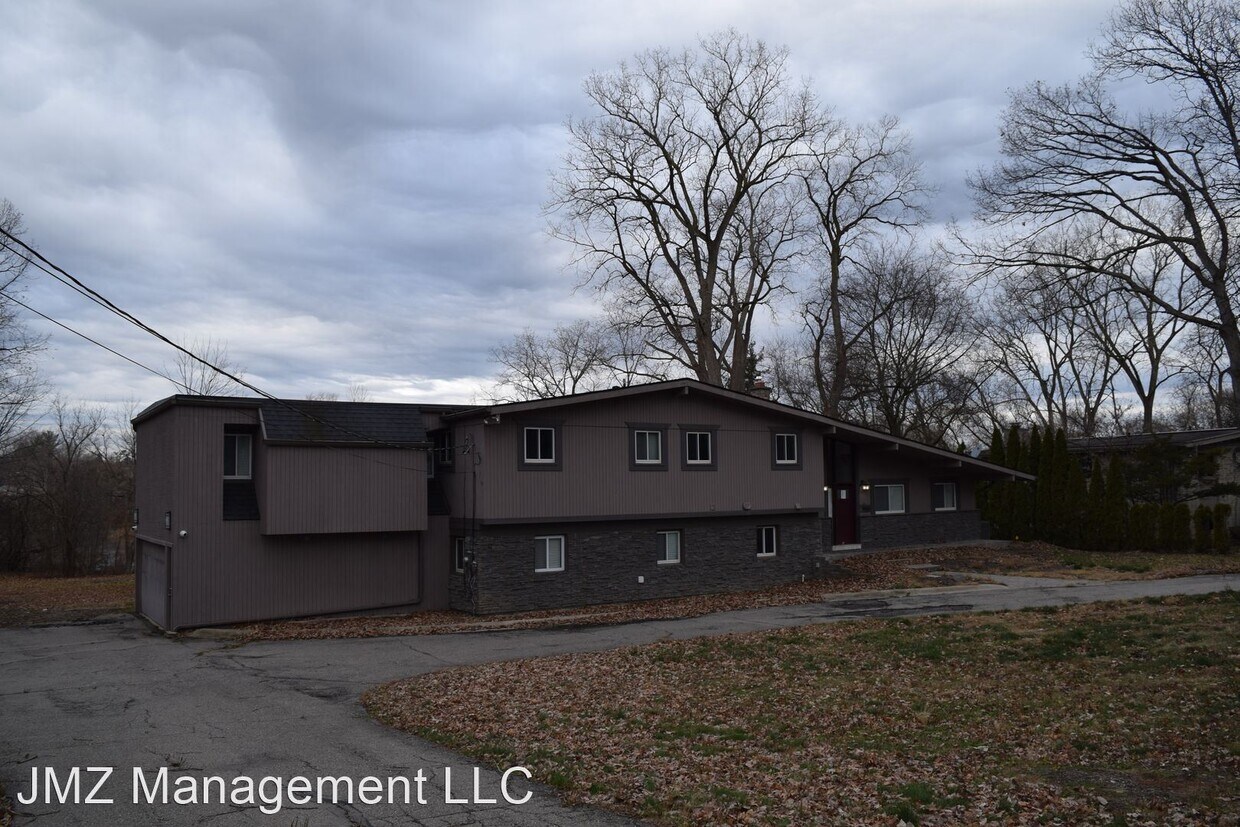 4166 Stoddard Rd, West Bloomfield Township, MI 48323 House Rental in