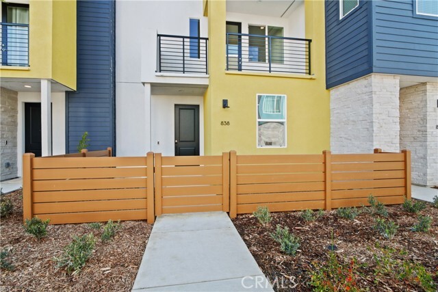 Foto del edificio - 838 S Harbor Blvd