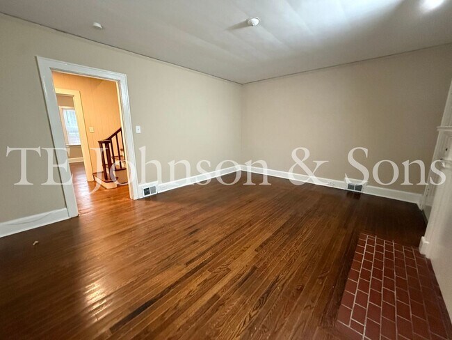 Foto del edificio - Charming Home with Character and Modern Comfort