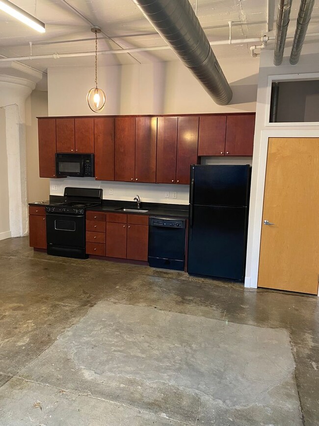 Interior Photo - 10th Street Lofts