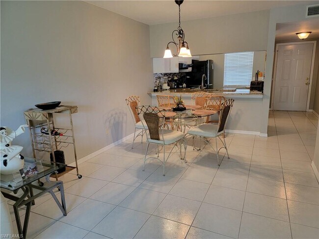 Foto del edificio - 2660 Kings Lake Blvd