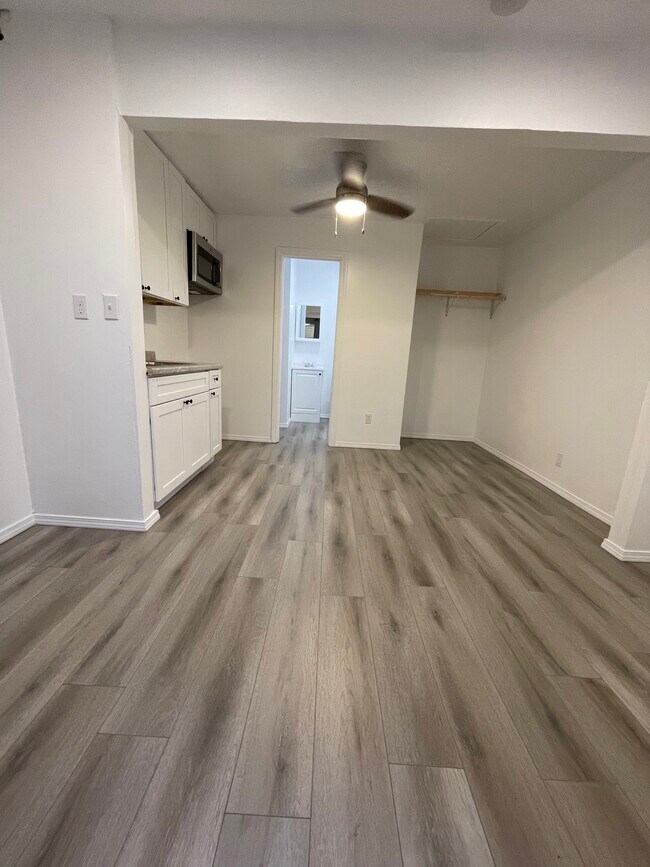 Studio - 315 W Carson St