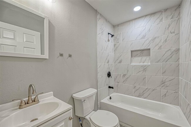 Foto del edificio - 3413 Mt Pleasant St