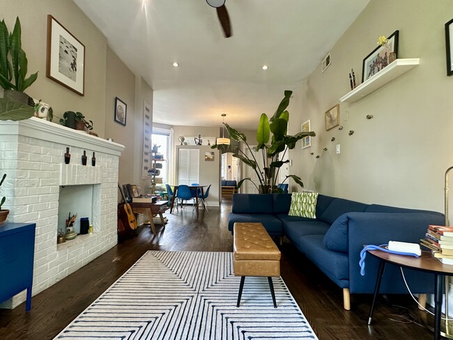 Foto del edificio - 2119 W Potomac Ave