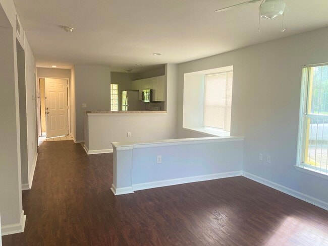 Foto del edificio - 4799 Via Palm Lakes