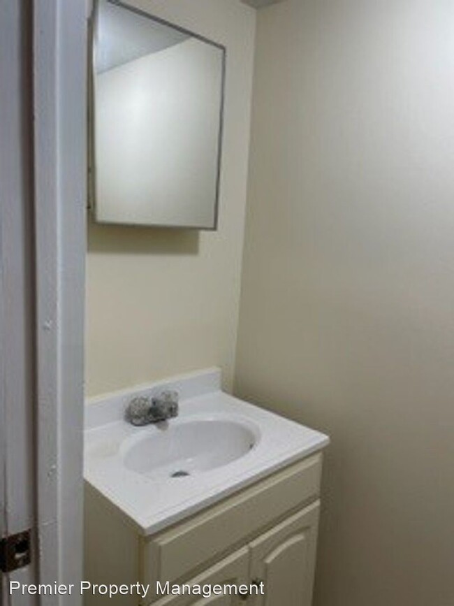 Building Photo - 2 br, 1.5 bath House - 541 S. Fulton Avenue