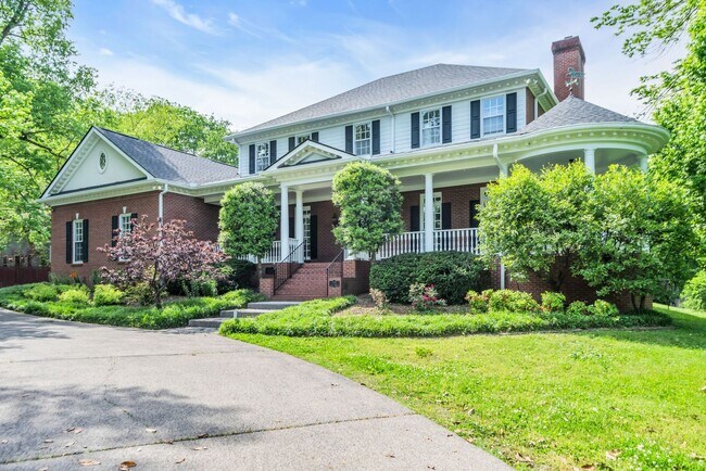 Photo - You don't want to Miss this beautiful home!