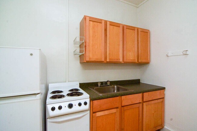 Building Photo - 541 W Arlington Pl