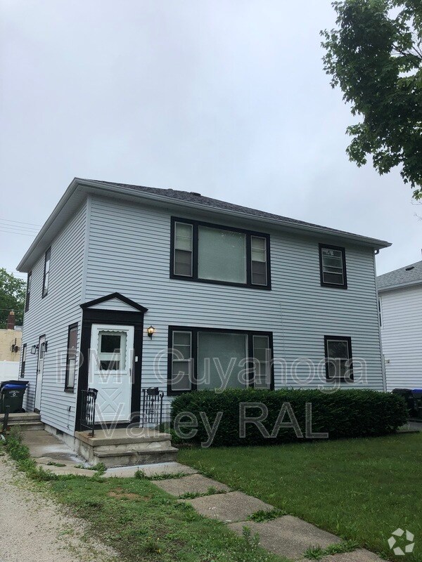 The Buena Vista Villas Apartments for Rent Cuyahoga Falls, OH 1