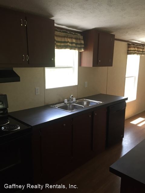 Building Photo - 3 br, 2 bath House - 194 Wilkins Farm Rd.