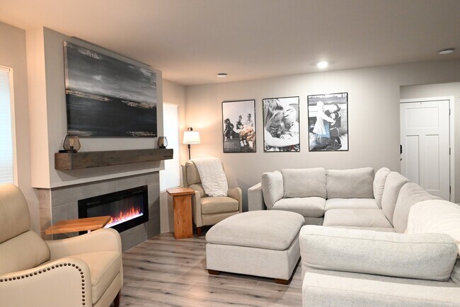 Foto del edificio - 15117 Prescott Lp SE